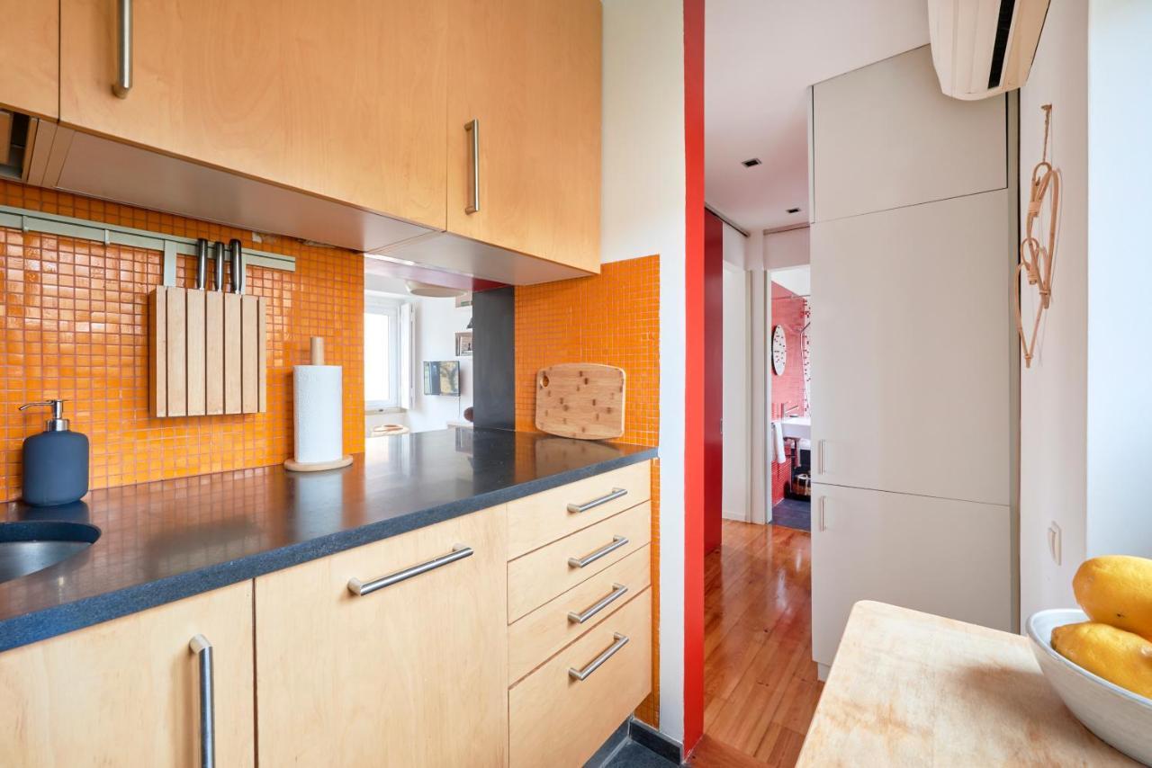 Sunny Renovated Apt With Ac, By Timecooler Лиссабон Экстерьер фото